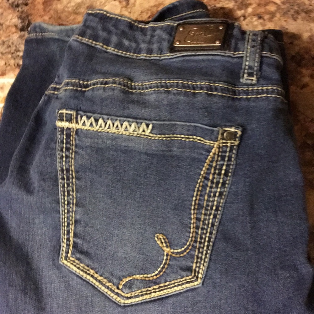 Straight leg Earl Jeans